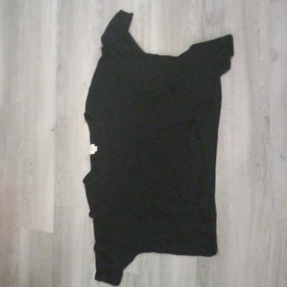 BUNDLE OF 3 WOMENS TOPS - Picture 6 of 7